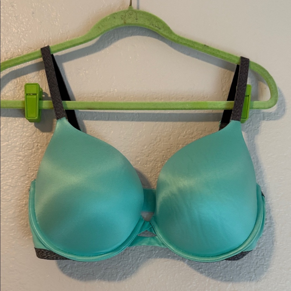 Victoria's Secret Perfectly Padded Aqua Underwire Bra Women's‎ Size 36DD